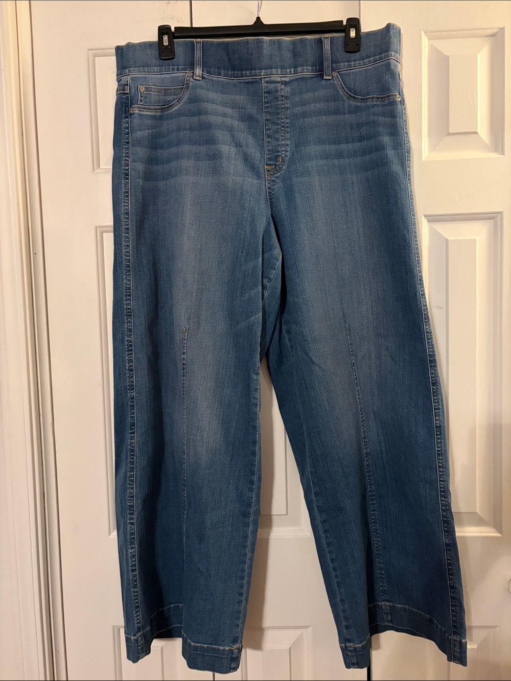 SPANX Women’s Light Blue Wide-Leg Pull-On Jeans